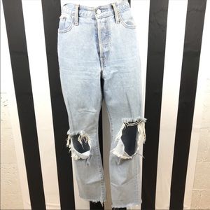 Levi's mom jeans light wash